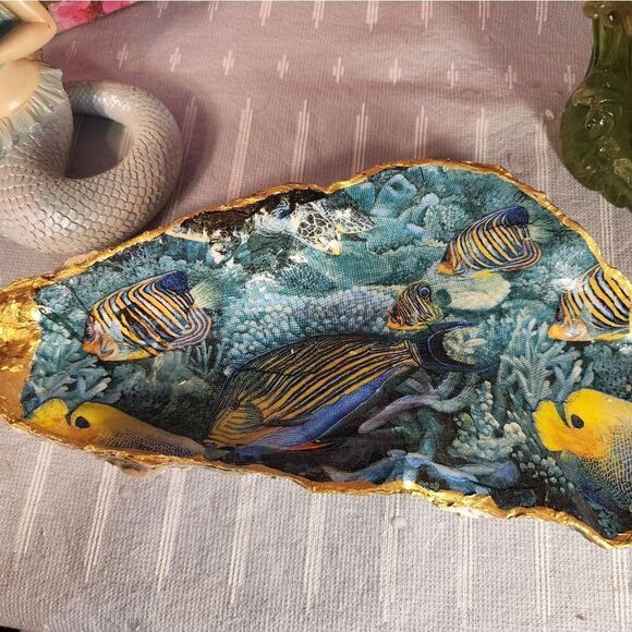 DECOUPAGE OYSTER SHELL DECOUPAGE OYSTER OCEAN SCENE TRINKET DISH - Picture 4 of 12